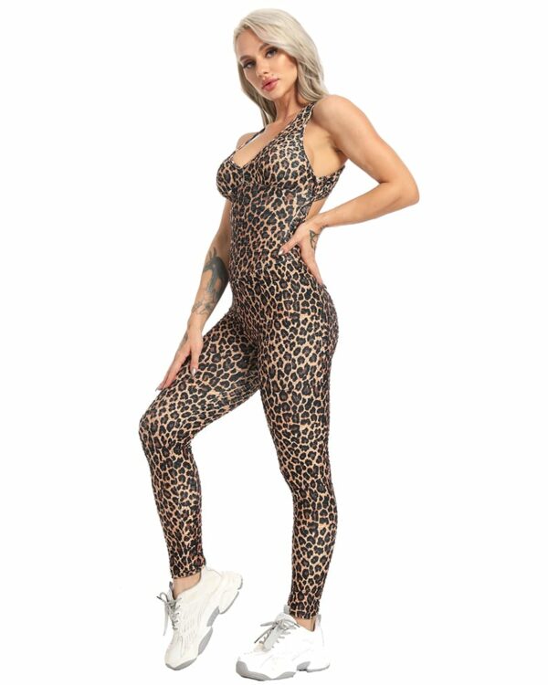 Salopette moulante et sexy style léopard