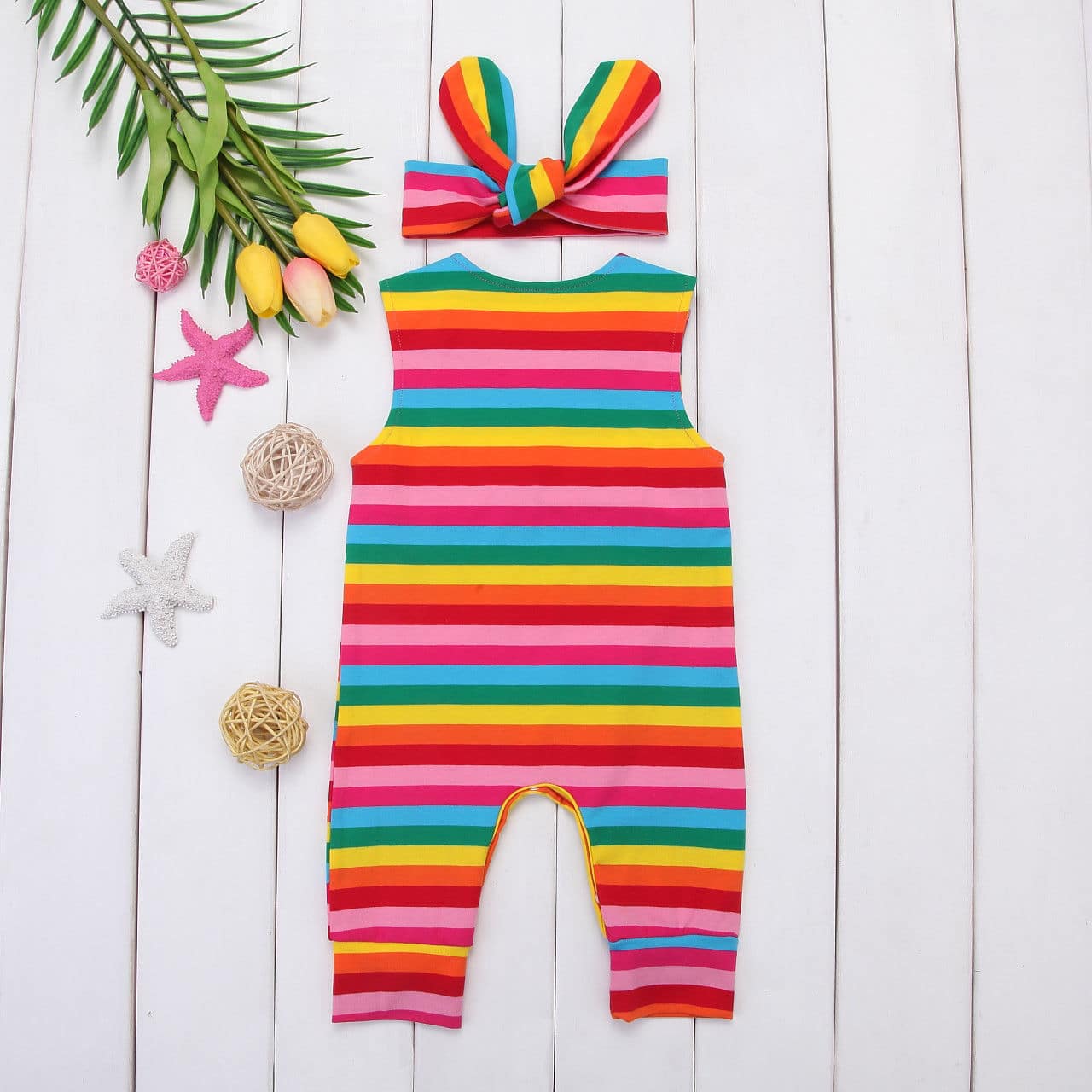 Salopette bébé fille colorée à rayures et bandeau 1 Salopette pour bébé fille à rayures multicolores et son bandeau assorti