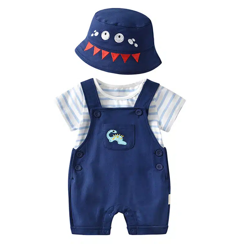 Salopette bleue marine dinosaure avec son bob et son t-shirt rayé pour bébé garçon.