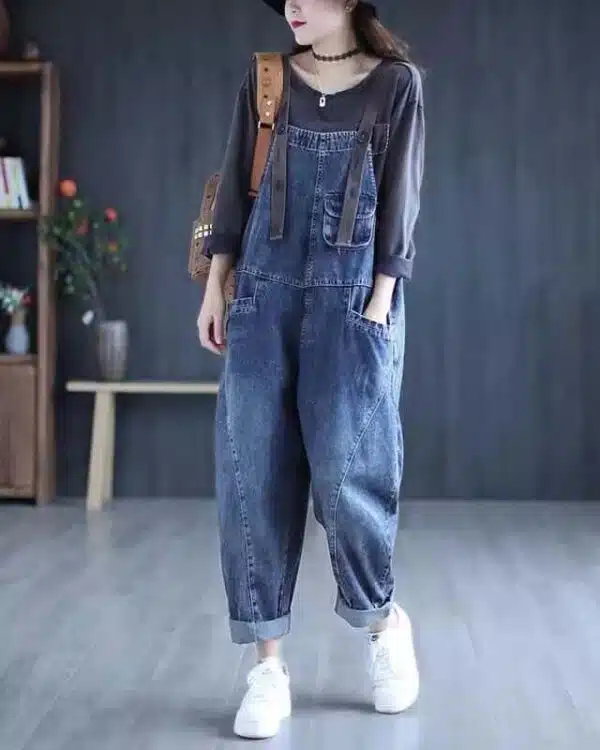 Salopette large en jean style baggy pour femme